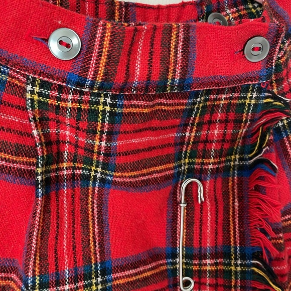 Authentic Scottish Kilt - Picture 3 of 7